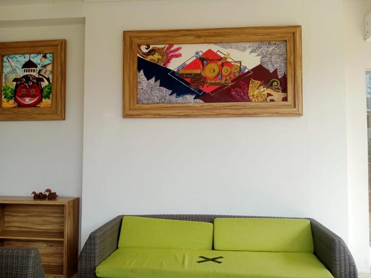 Oyo 90102 Edotel Hotel By Dbest Hospitality バンドゥン エクステリア 写真
